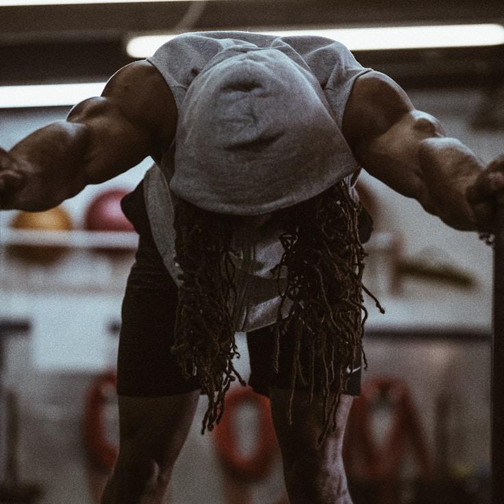 Choosing a gym and building a consistent fitness routine